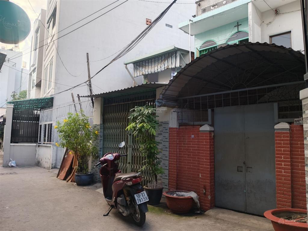 83m2 ngang 5x18 h.v cán bộ gần mặt tiền đường 100tr/m2 8.3 tỷ tl