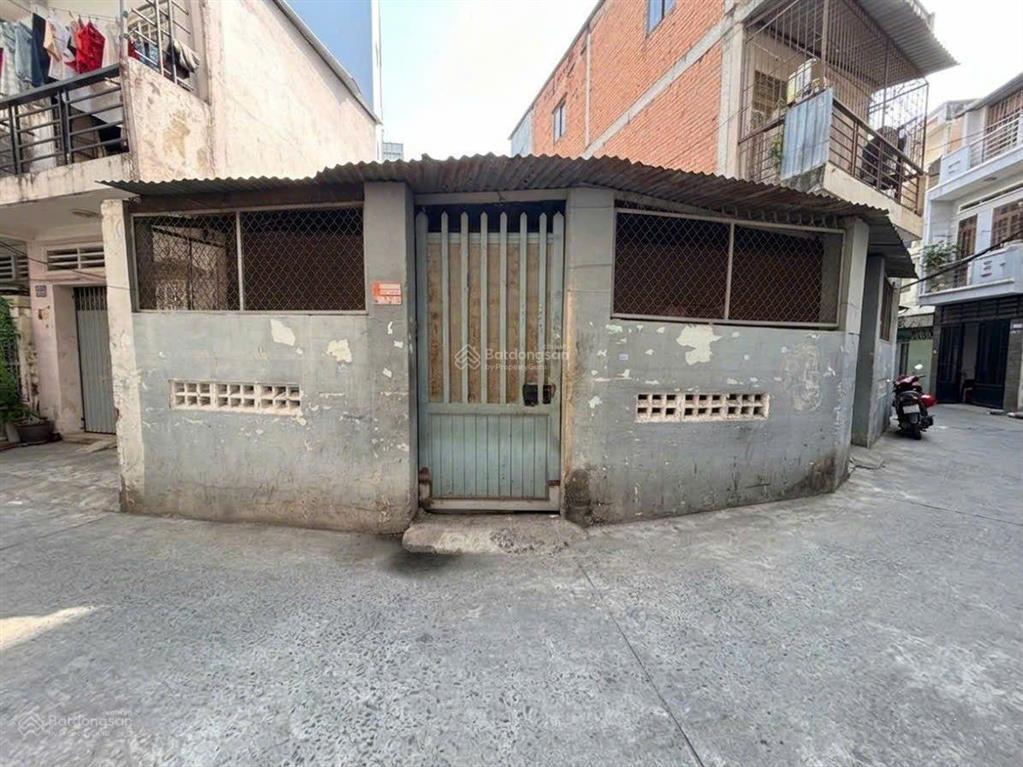 145m2 ngang 5.2x28 nở hậu  hoa sứ phú nhuận chỉ 90tr/m2 nhỉnh 12.5tỷ còn bớt