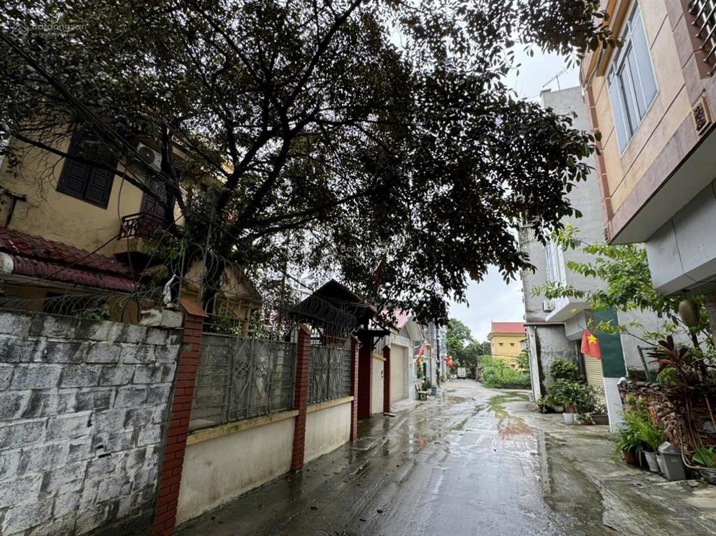Bán nhà sân vườn siêu đẹp tại trung tâm xuân mai nơi an cư lý tưởng 50tr/m2
