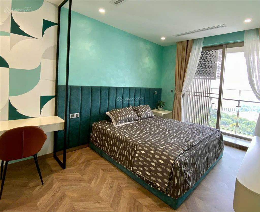 Kẹt tiền cho thuê căn hộ midtown  the peak tầng cao giá siêu tốt