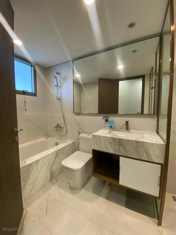 Bán nhanh midtown m8  nhà trống, xem bất cứ lúc nào  giá thương lượng
