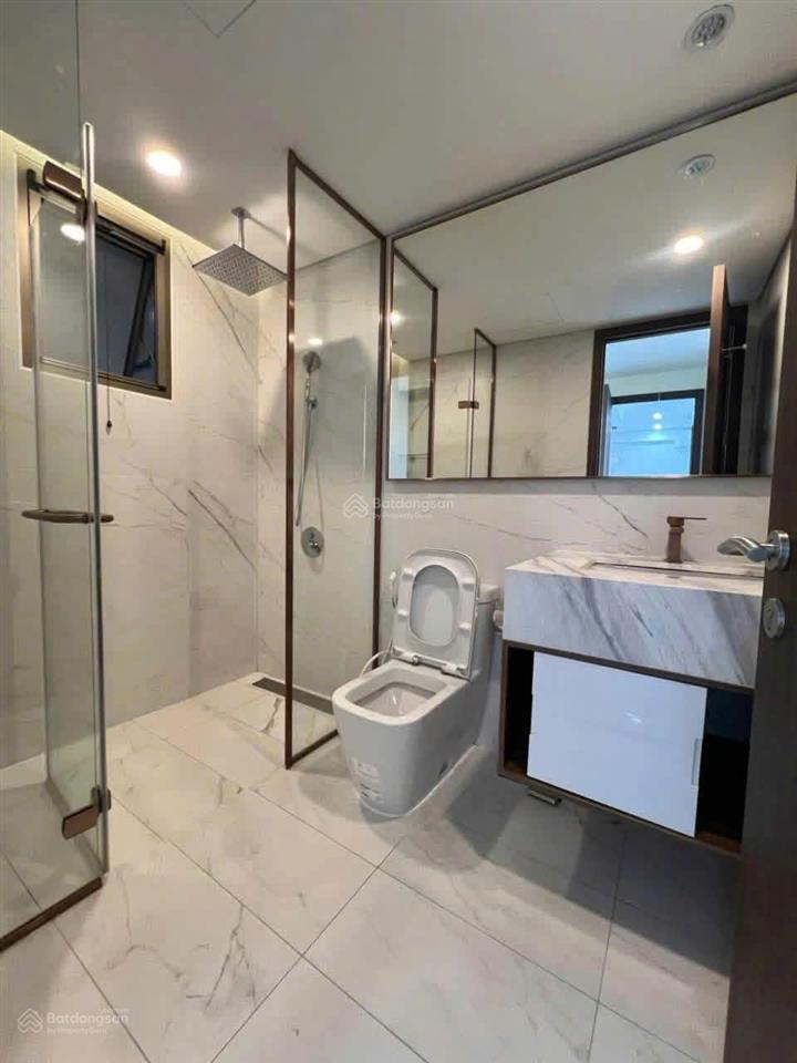 Cần bán căn hộ 2 phòng ngủ the peak m8, phú mỹ hưng, quận 7