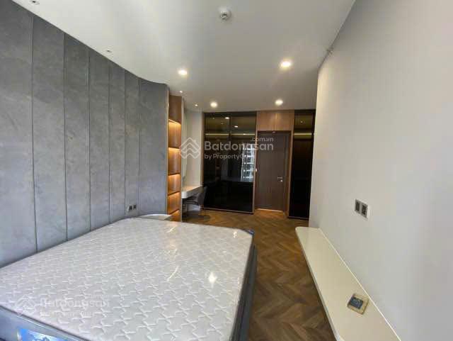 Cho thuê căn hộ 3 phòng ngủ midtown m8  nội thất đẹp  giá tốt