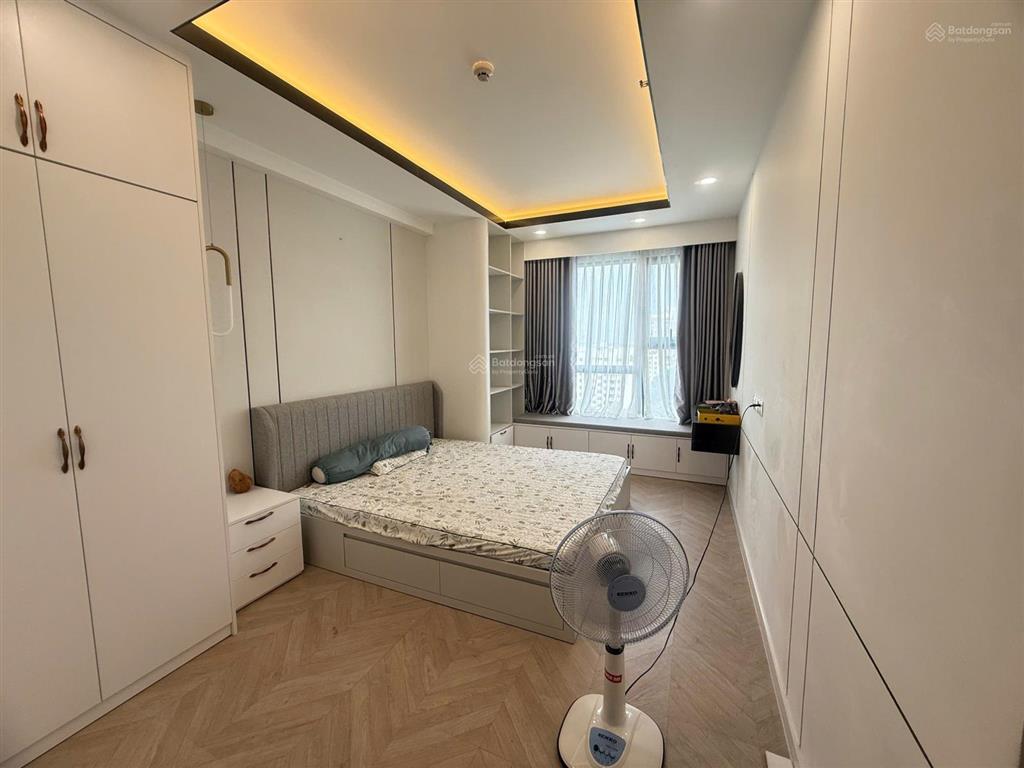 Cho thuê căn góc 2pn full nội thất tại the antonia, phú mỹ hưng