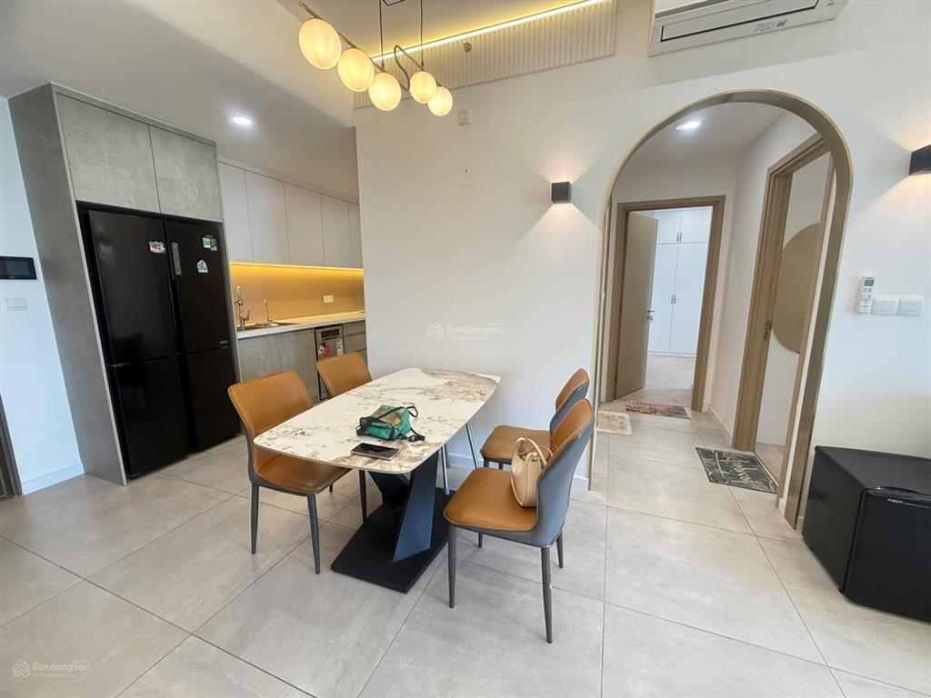Cho thuê căn góc 2pn full nội thất tại the antonia, phú mỹ hưng