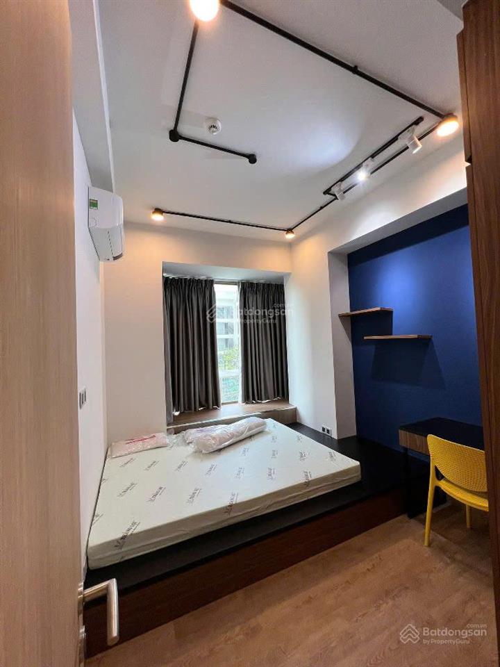Hot! cho thuê căn hộ midtown m8 2pn full nội thất | có ô xe | giá tốt