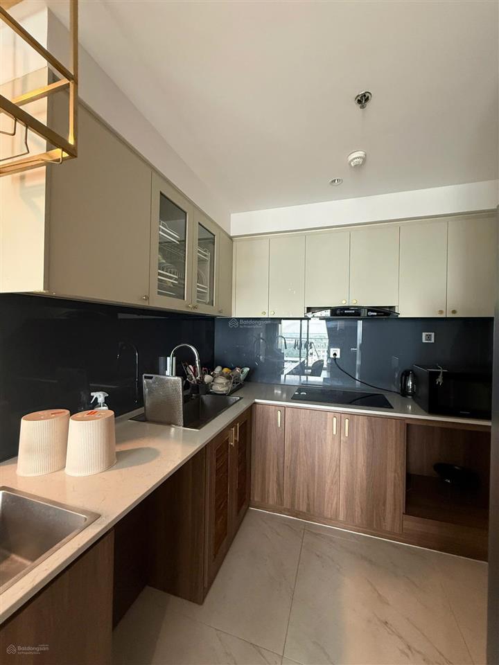 Hàng hiếm midtown m7 2pn full nội thất, view biệt thự, vào ở ngay