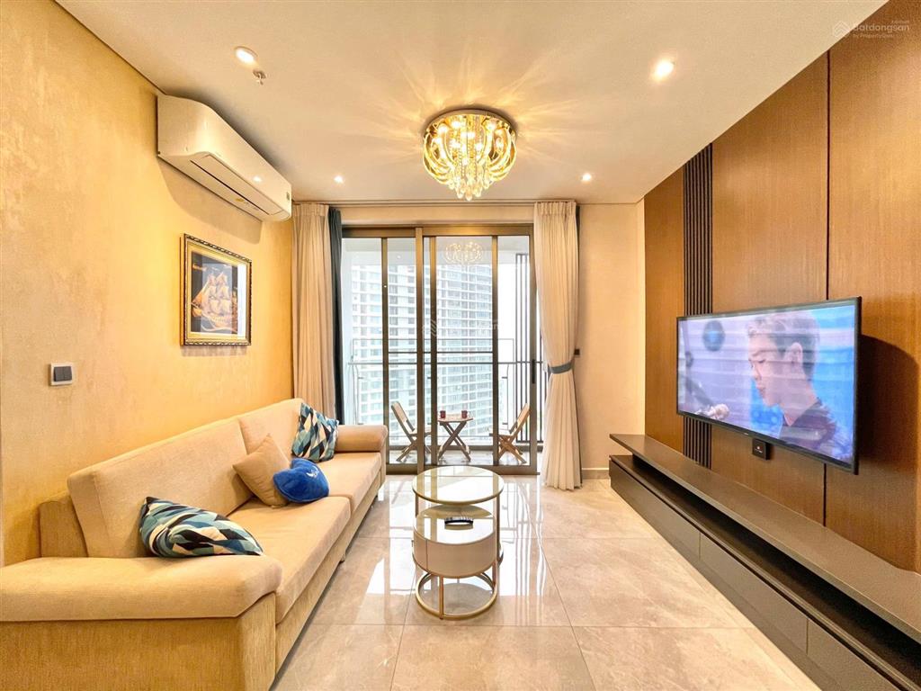 Cho thuê căn hộ tầng cao midtown m8  the peak