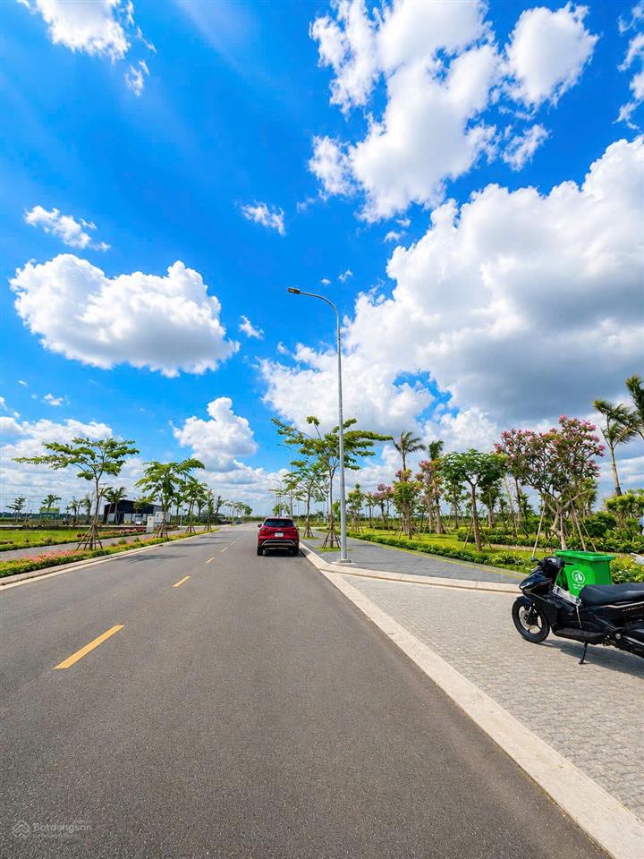 Khu đô thị chuẩn nhật, mt nguyễn hữu trí, 550 triệu, 90m2. shr.