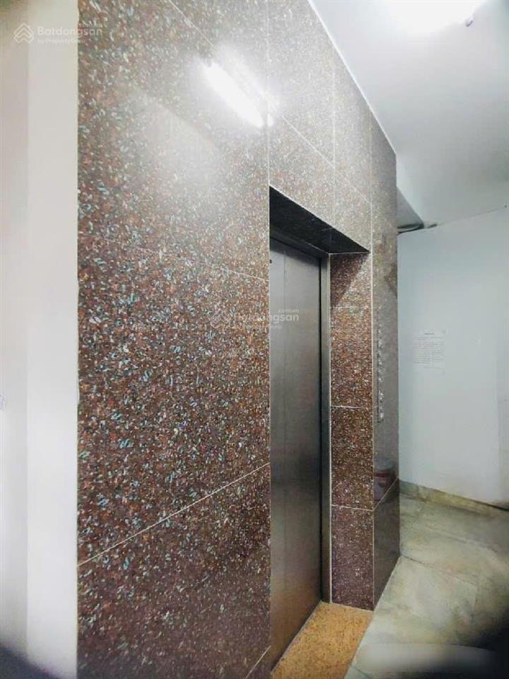 Toà nhà đẹp tân bình lý thường kiệt 6 tầng 220m2 ngang 8m thu nhập 1.9 tỷ/năm