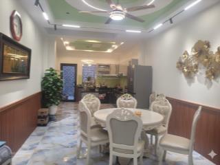 Siêu phẩm nhà mới bàu cát ca văn thỉnh, tân bình, 4 tầng, dt 117m2  nội thất nhập khẩu cao cấp