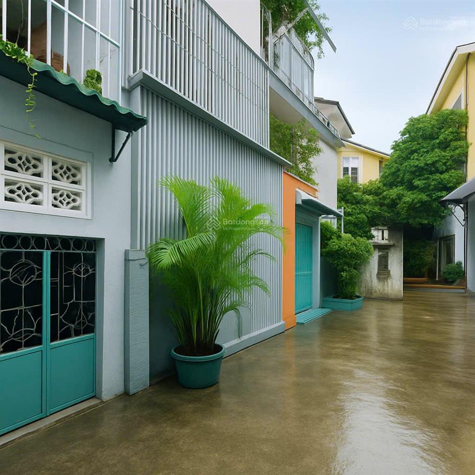 Nhà bán khu vip p4, tân bình  hoàng văn thụ  gần sân bay tsn  73m²  3 tầng  ngang 4.5m.