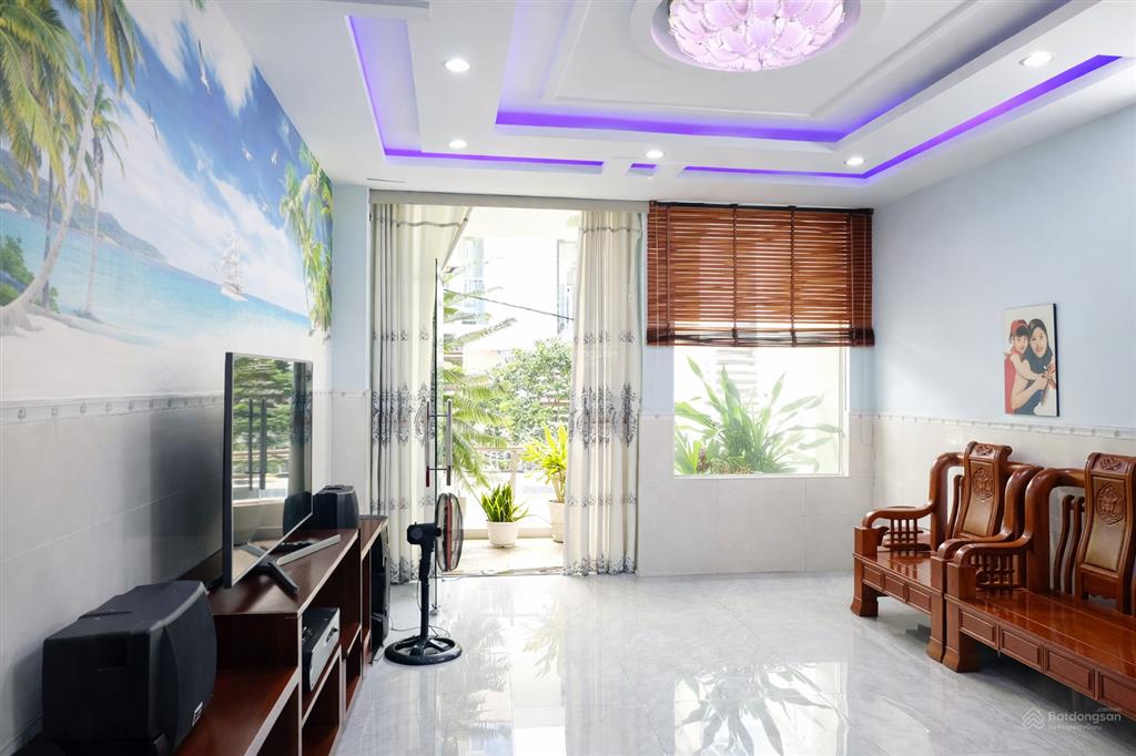 Nhà bán nguyễn hồng đào, trung tâm bàu cát tân bình, hẻm xe hơi, 4 tầng, dt 84m