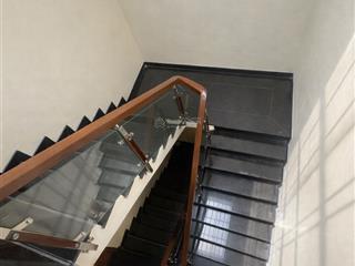 Nhà bán rộng đẹp lung linh  5 tầng  hxh 6m  lý thường kiệt tân bình, dt 80m, ngang 5.4m