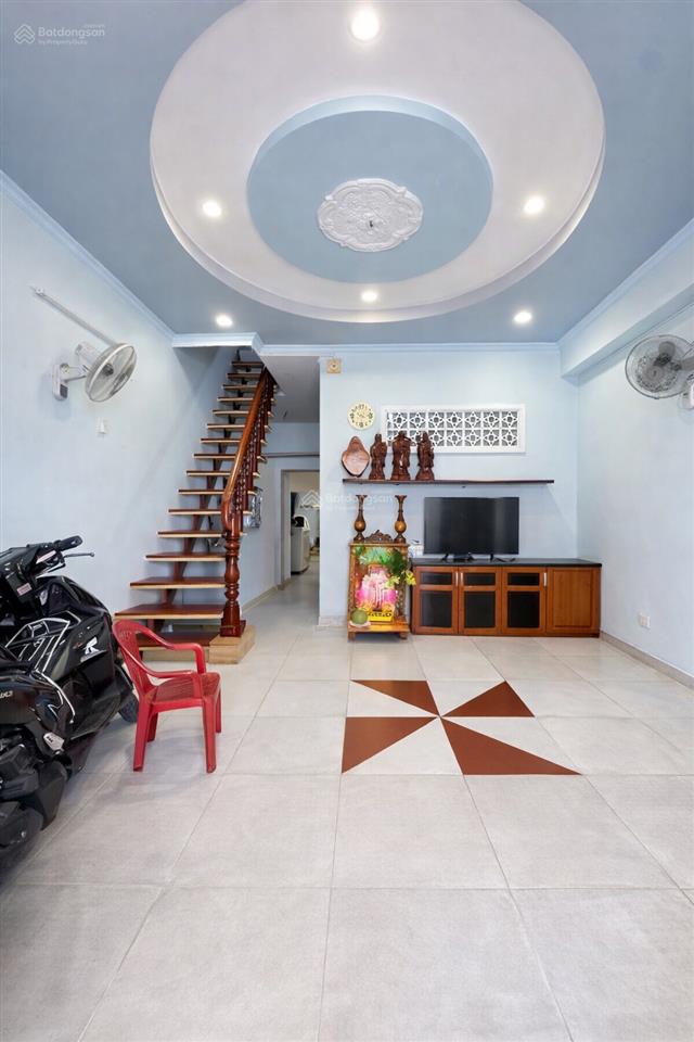 Nhà bán lô góc đường 8m bùi thế mỹ  trung tâm p10 tân bình, ngang 4.3m  42m2