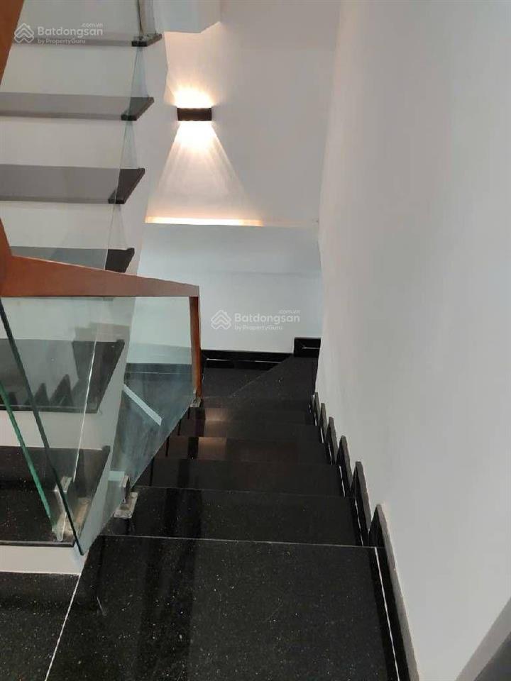 Nhà bán trung tâm quận 5  4 tầng  45m  đang cho thuê dòng tiền 20tr/tháng