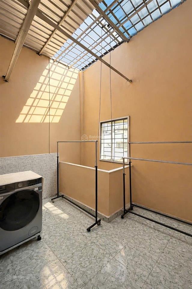 Nhà bán mặt tiền dương tử giang, quận 5  khu chợ kinh doanh sầm uất tân thành  5 tầng