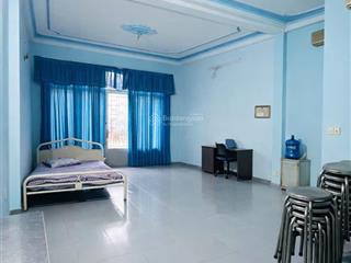 Nhà hẻm nhựa xe hơi tránh cách mạng tháng 8  diện tích lớn hiếm  210m2  p5 tân bình