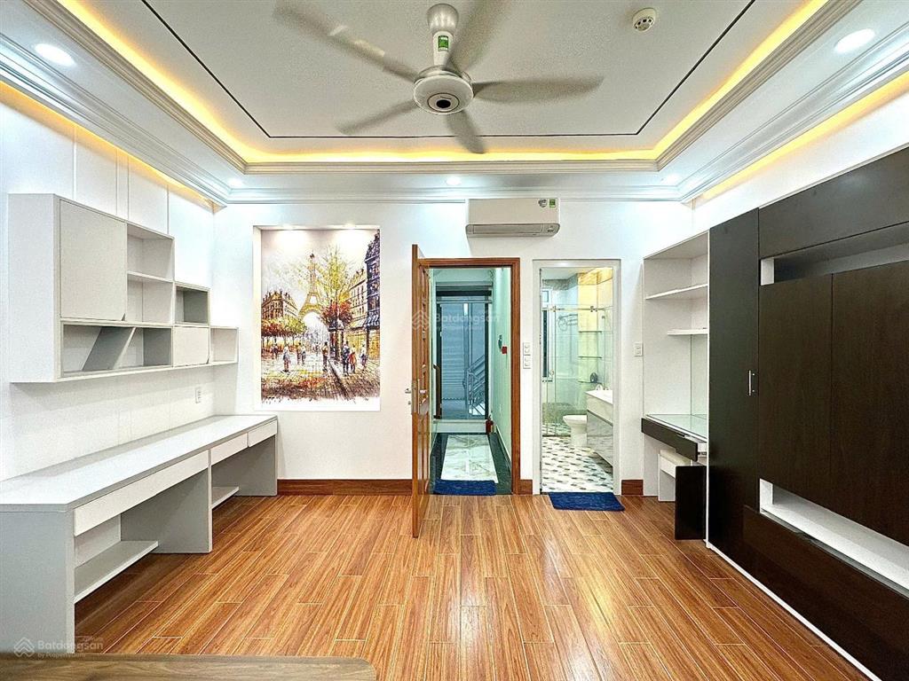 Tòa nhà bề thế đẳng cấp sang trong như biệt thự 7 tầng thang máy hẻm 8m sát 3/2 nguyễn kim quận 10