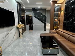 Nhà đẹp mới toanh  lạc long quân p8 tân bình 50m2 ngang 4.5m hẻm 8m 3 tầng