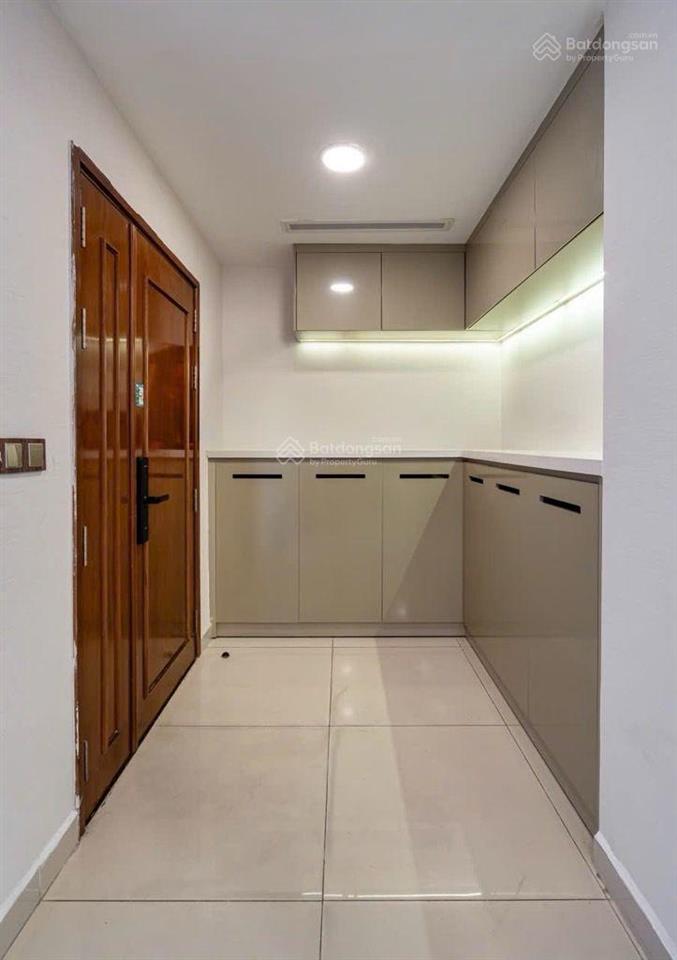 Bán căn hộ sky center phổ quang tân bình 140m2 3pn view landmark 81 giá 13.45tỷ