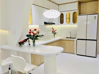 Nhà mới  lô góc 2 mặt hxh  lạc long quân 63m2  ngang 4.9m giá chưa 7 tỷ