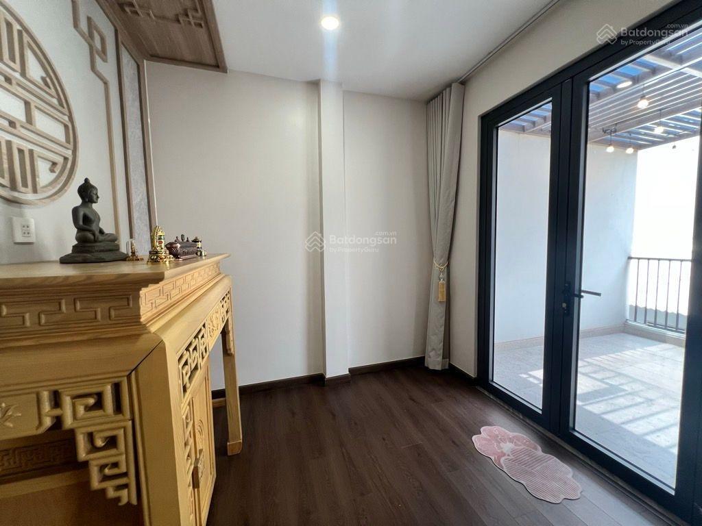 Bán nhà quận 10 phong cách nhật ngang 9m hiếm có sát mặt tiền