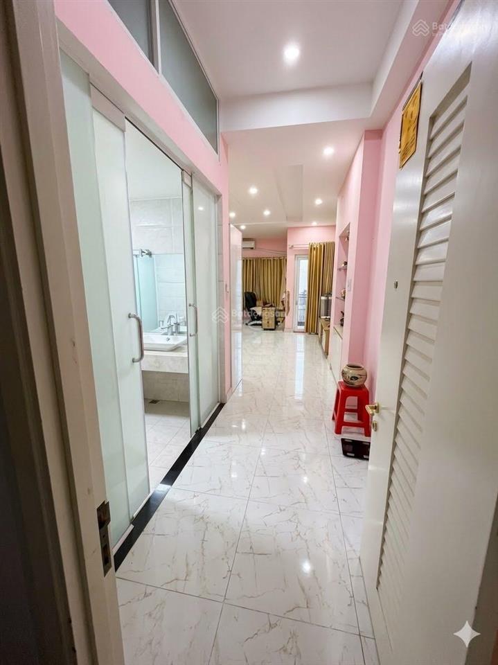 Nhà bán đẹp sang sát mặt tiền lạc long quân hẻm xe tải khu vip tân bình 5 tầng ngang 5.2m  hạ mạnh