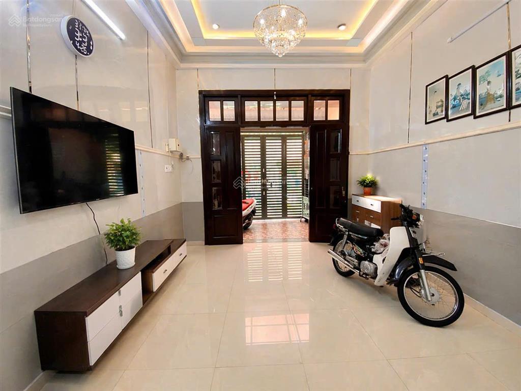 Bán nhà quận 11 nguyễn chí thanh 60m2 4 tầng lựa chọn của người tinh tế