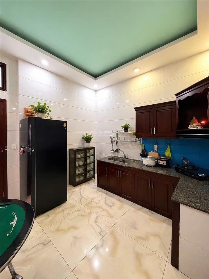 Bán nhà mặt tiền bàu cát tân bình 116m2 4 tầng kinh doanh đỉnh