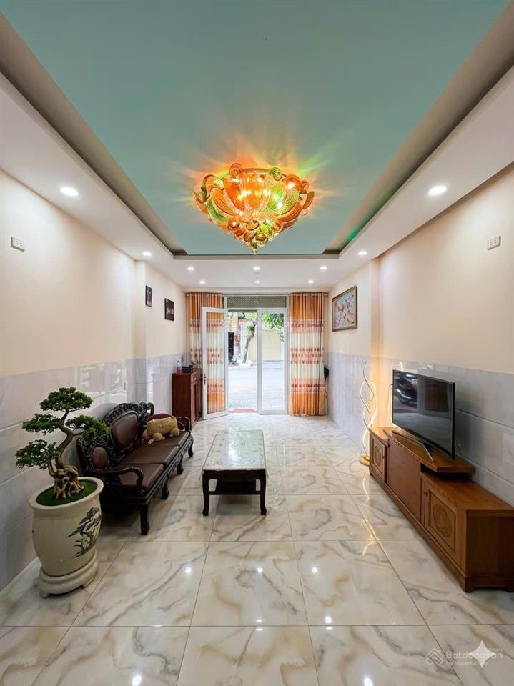 Bán nhà mặt tiền bàu cát tân bình 116m2 4 tầng kinh doanh đỉnh