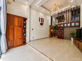 Bán nhà phạm văn hai tân bình 61m2 5 tầng hẻm 7m ô tô ngủ nhà