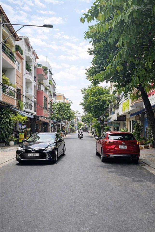 Bán nhà mặt tiền khu vip bàu cát tân bình 72m2 5 tầng đường 8m có vỉa hè