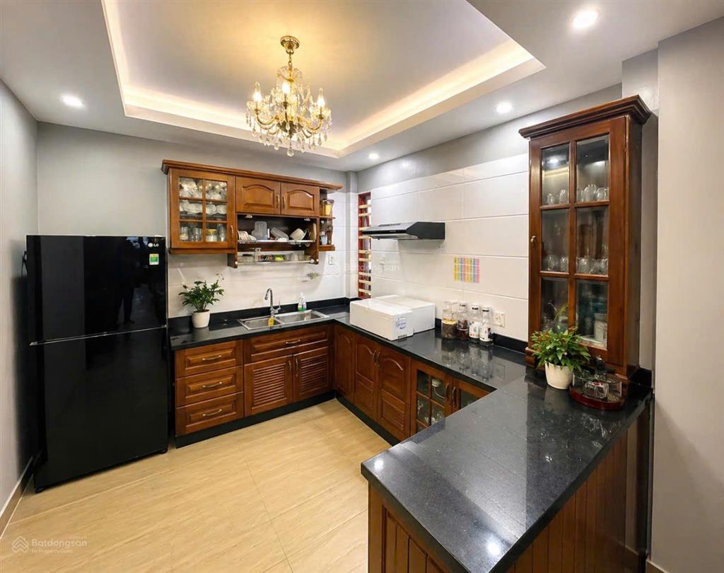 Nhà tô hiến thành quận 10  5 tầng  hẻm xe tải  6 phòng ngủ