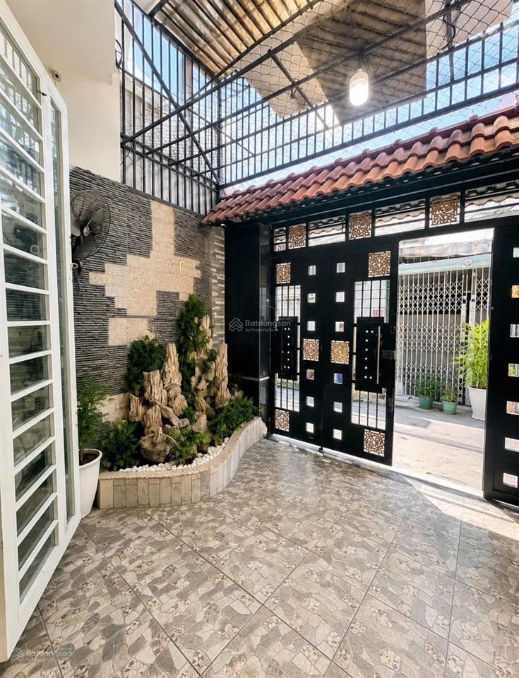Bán nhà tân bình lạc long quân 69m2 3 tầng ngang 4.5m thông thành mỹ