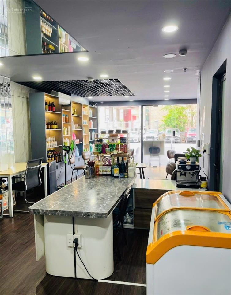 Shophouse sky center phổ quang  2 tầng nội thất cao cấp vị trí vàng kinh doanh