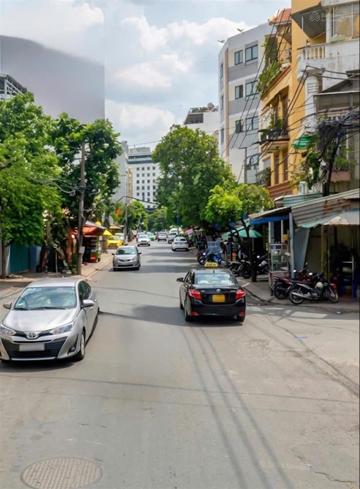 Biệt thự mặt phố khu sân bay  gần trường sơn  332m  4 tầng thang máy