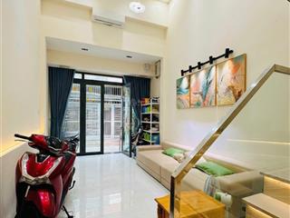 Nhà bán gần mặt tiền lê hồng phong quận 10 dt gần 50m  hxh