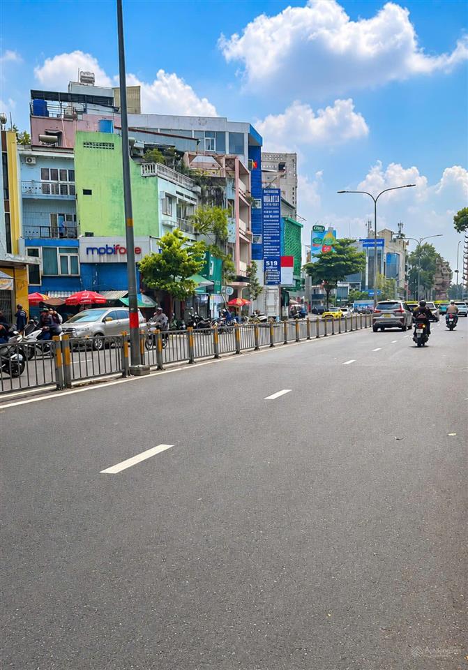 Nhà bán ngay trung tâm quận 10  hxh lê hồng phong  đầy đủ tiện ích