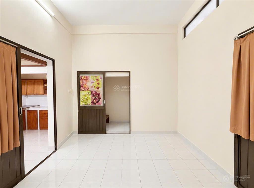 Nhà trung tâm q3  nguyễn hiền  cư xá đô thành  51m  ngang 5m  dòng tiền 360tr/năm