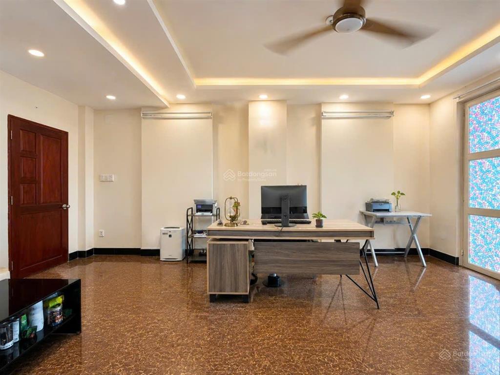 Ngay nguyễn thị nhỏ  lữ gia  112m  6 tầng  đường nhựa 8m  thiết kế cao cấp kinh doanh