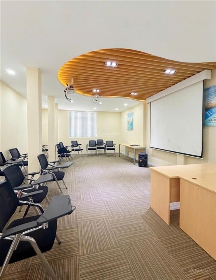 Tỏa sáng mặt tiền vip lạc long quân quận 11  căn góc 2 mặt tiền  ngang 6.3m  5 tầng  87m
