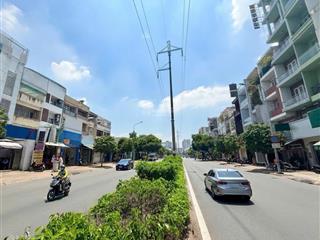 Mặt tiền sầm uất lạc long quân  87m  ngang 6.3m  căn góc vị thế vàng  đầu tư thịnh vượng