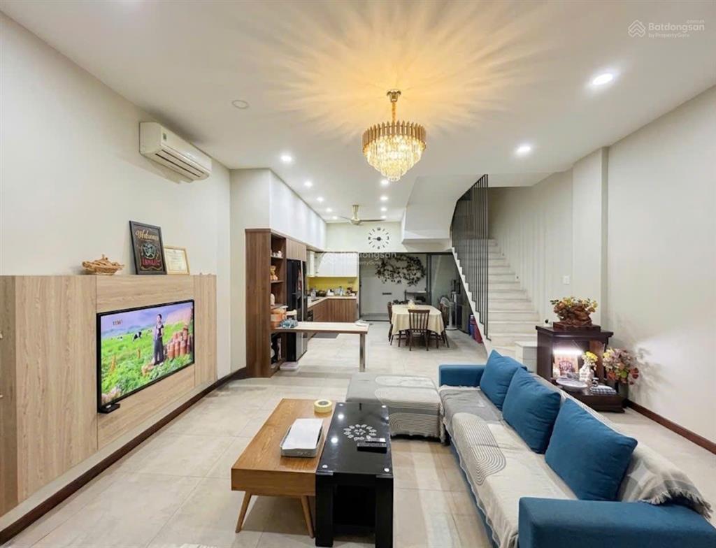 Như mặt tiền sát cộng hòa  đường 8m  80m2  ngang 5.3m  đầu tư thịnh vượng