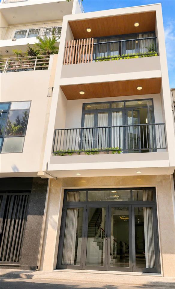 Nhà mới đẹp vị trí 4 tầng khu bàu cát  hẻm nhựa xe hơi tránh