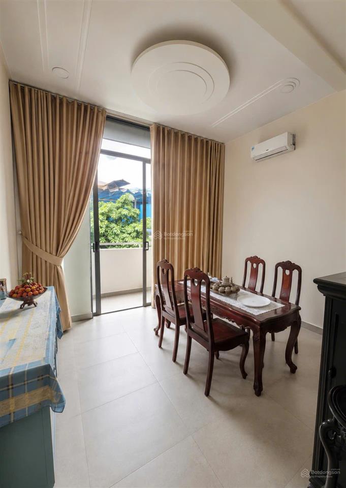 Nhà mới đẹp vị trí 4 tầng khu bàu cát  hẻm nhựa xe hơi tránh