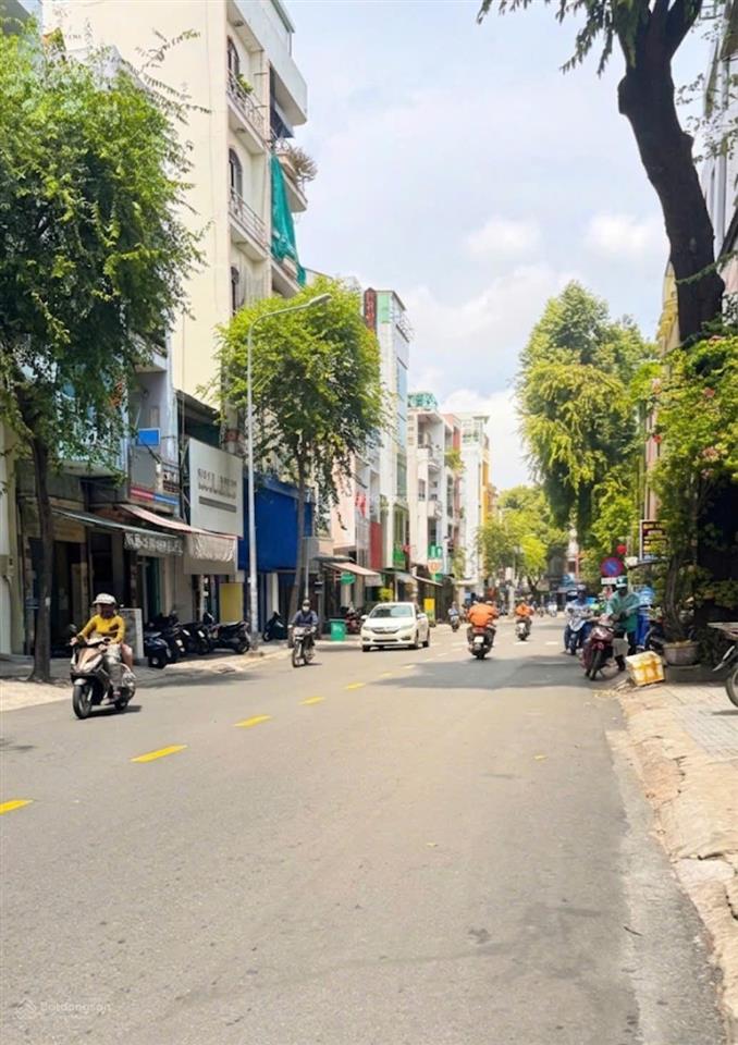 Mặt tiền khu vip k300 tân bình  đường 20m có vỉa hè  dòng tiền 350 triệu/năm  72m