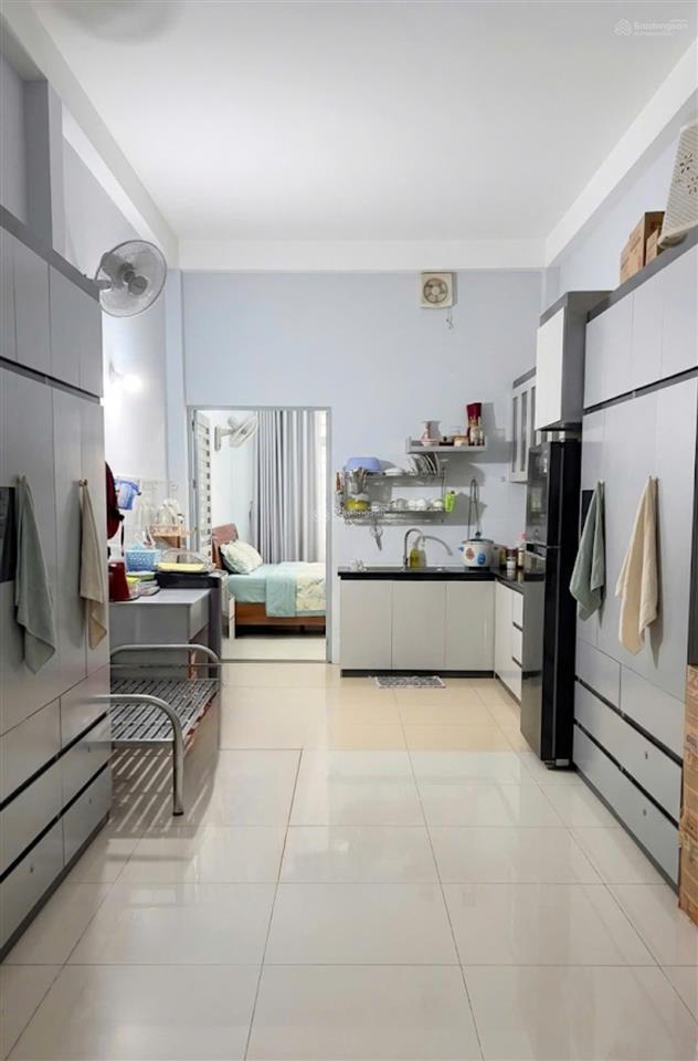 Sát trục hồng lạc  đồng đen  mặt tiền đường nhựa 12m  diện tích gần 70m