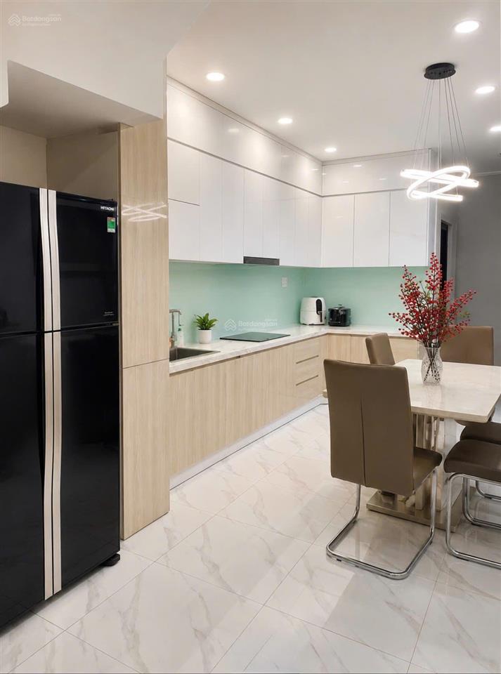 Nhà ngay khu nhà giàu đường nhựa 8m  gần vạn hạnh mall  5 tầng 60m2 trung tâm quận 10
