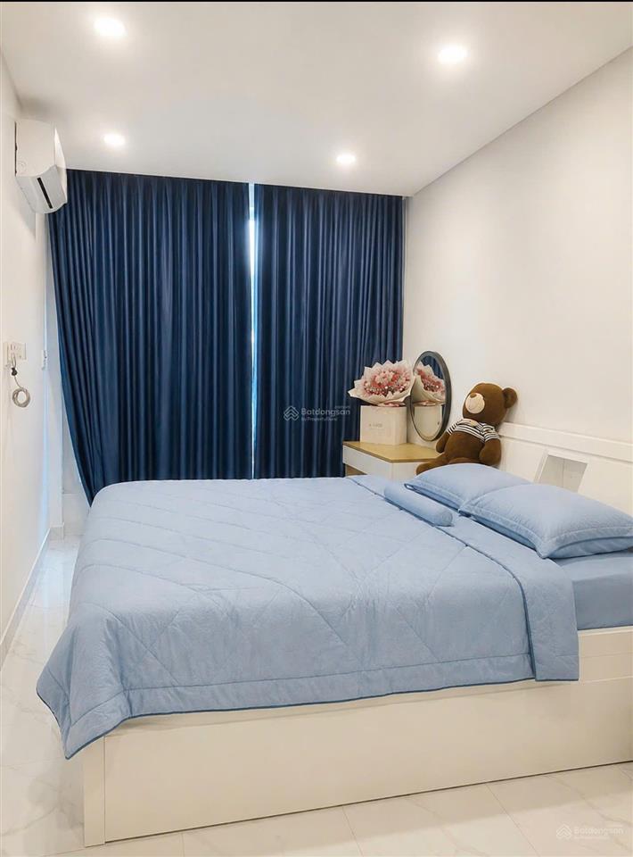 Nhà ngay khu nhà giàu đường nhựa 8m  gần vạn hạnh mall  5 tầng 60m2 trung tâm quận 10